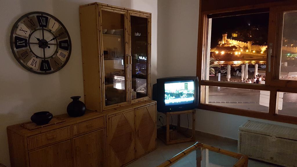 Lydia'S Apartment With Castle View トッサ・デ・マール エクステリア 写真