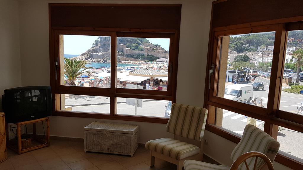 Lydia'S Apartment With Castle View トッサ・デ・マール エクステリア 写真